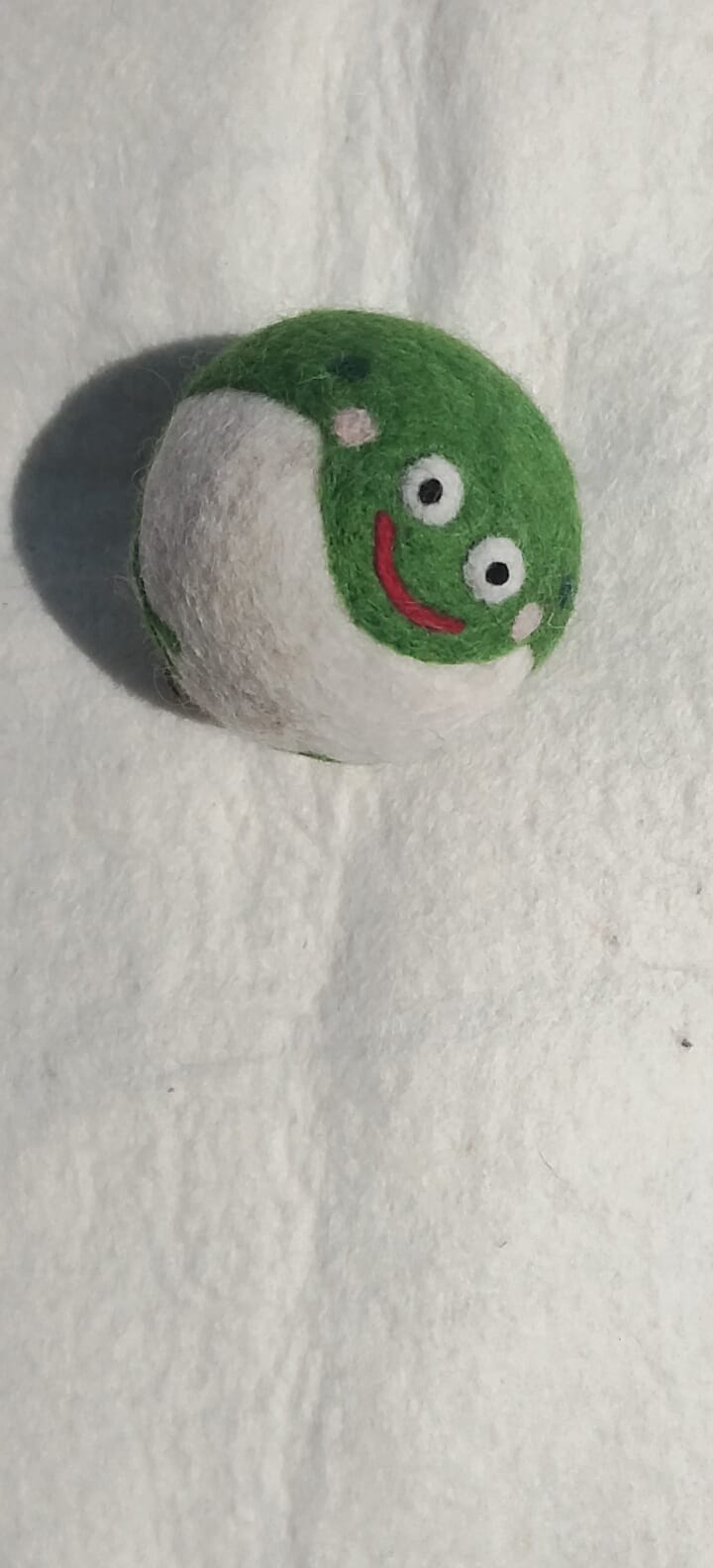 👀💋🧶 Wooly Wink Ball (JF-25)