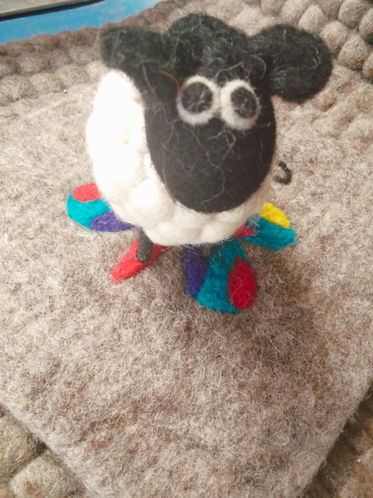 🐑🖤🤍 Tuxedo Wool Sheep (JF-16)