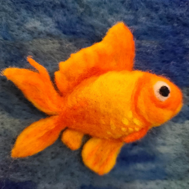 🐟💛 Golden Ocean Giant Woolen Fish