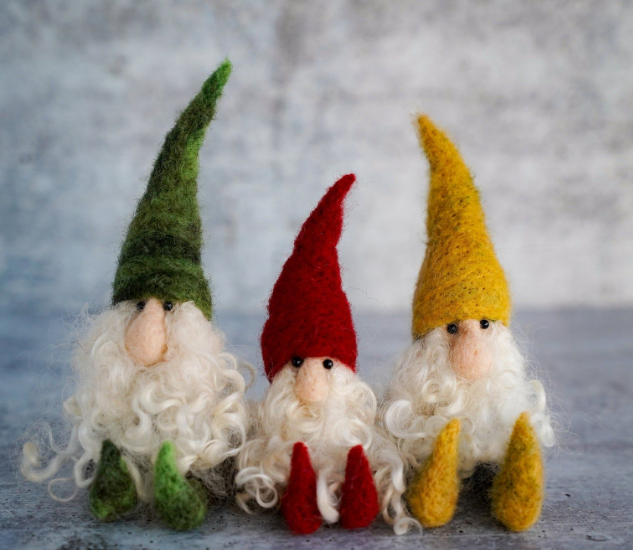 🎅🎄 Long Hair Woolen Santa with Big Hat